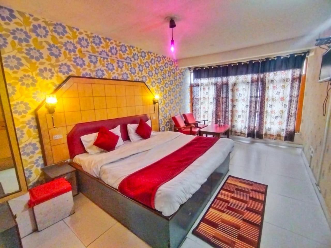 Hotel Gilbert Mountain View Manali  Ngoại thất bức ảnh