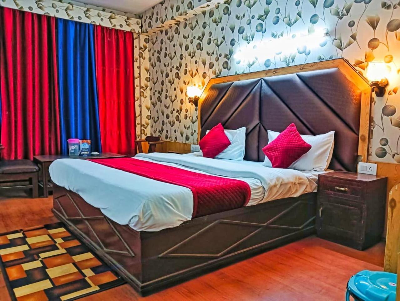 Hotel Gilbert Mountain View Manali  Ngoại thất bức ảnh